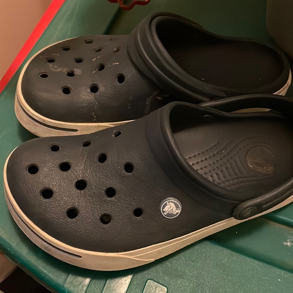 Blue crocs size 5m 7w